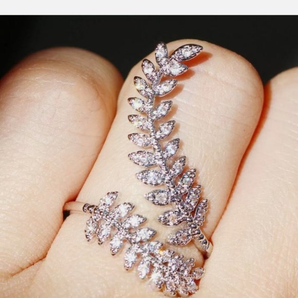 Leaf Women 925 Silver Diamond CZ Ring - Picture 3 of 4